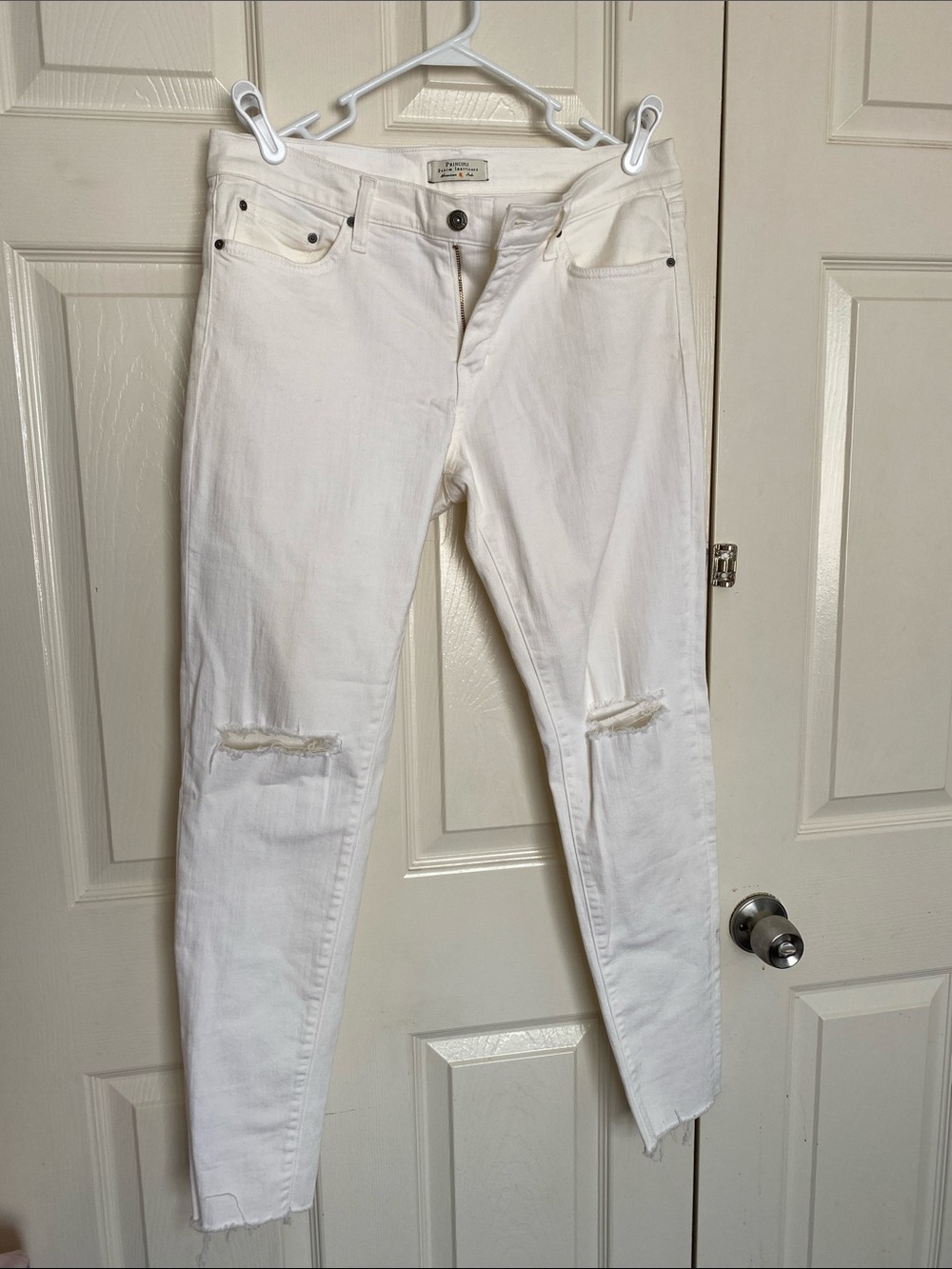 Principle White Distressed Skinny Jeans for Women - Size 31